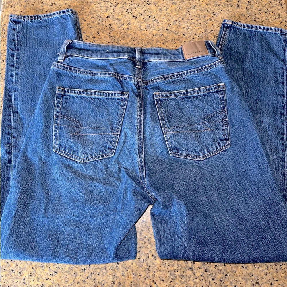 American Eagle Mom Straight Jeans